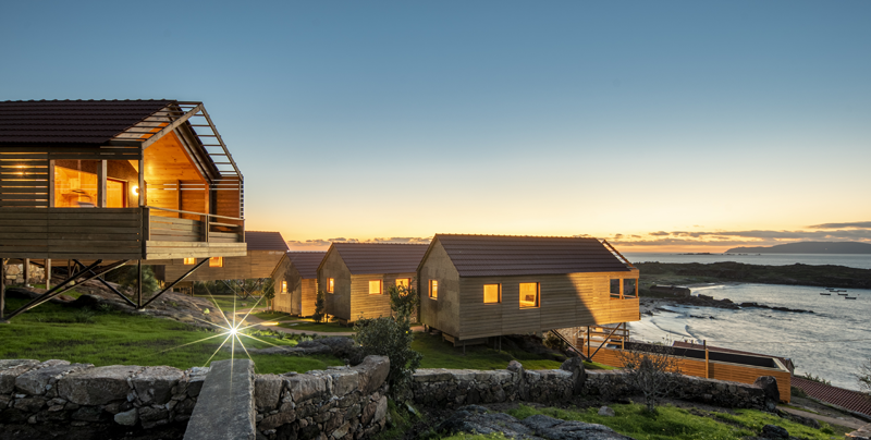 Tejas Verea y el COAG premian las cubiertas que respetan el entorno y revalorizan el patrimonio en sus premios de arquitectura