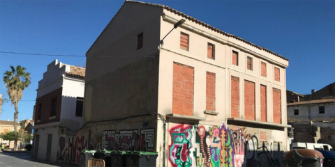 Licitación para finalizar la rehabilitación de tres inmuebles en el barrio valenciano del Cabanyal