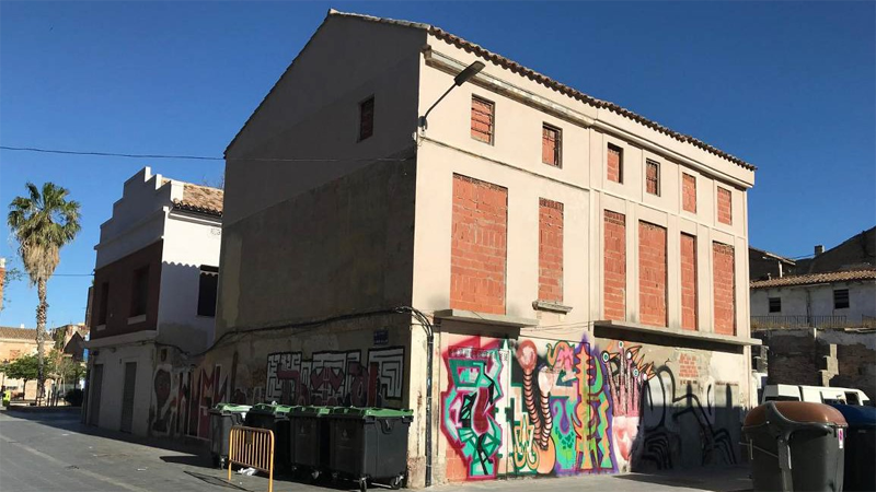 Licitación para finalizar la rehabilitación de tres inmuebles en el barrio valenciano del Cabanyal