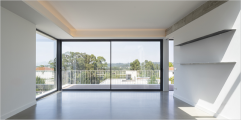 Una vivienda unifamiliar en Montrove reforma su suelo con weberfloor design de Saint-Gobain Weber