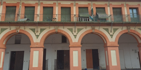 La mejora energética en viviendas sociales de la plaza de la Corredera en Córdoba se licita
