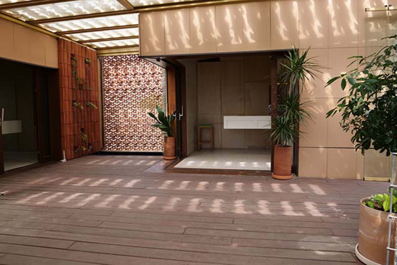 La vivienda experimental es capaz de disminuir diez grados en su interior gracias a soluciones bioclimáticas.