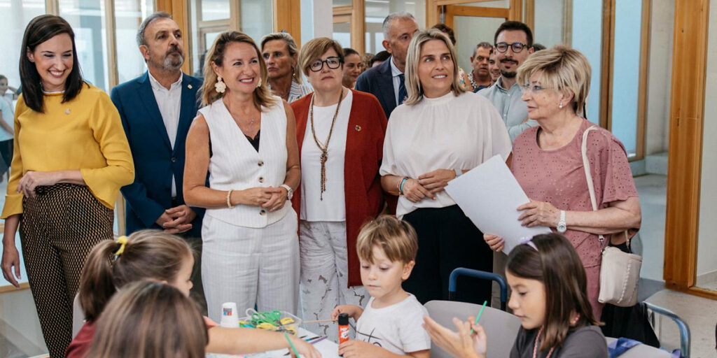 inauguración de la biblioteca