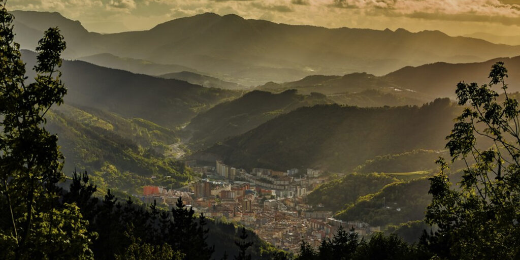 La redacción del nuevo Plan General de Ordenación Urbana de Eibar sale a licitación